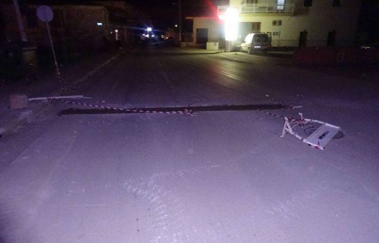 Καρμανιόλα η Λεωφόρος Δημοκρατίας στη Μύρινα (photos)