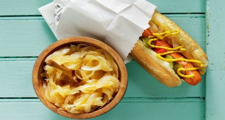 Χοτ ντογκ με τα όλα του