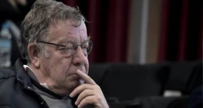 &Pi;έ&theta;&alpha;&nu;&epsilon; &xi;&alpha;&phi;&nu;&iota;&kappa;ά &alpha;&pi;ό &alpha;&nu;&alpha;&kappa;&omicron;&pi;ή &kappa;&alpha;&rho;&delta;&iota;ά&sigmaf; &omicron; &Eta;&lambda;ί&alpha;&sigmaf; &Nu;&iota;&kappa;&omicron;&lambda;&alpha;&kappa;ό&pi;&omicron;&upsilon;&lambda;&omicron;&sigmaf;