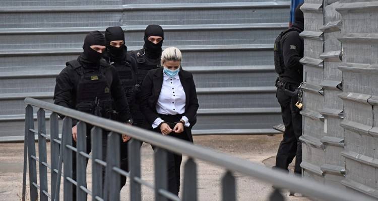 &Alpha;&pi;&omicron;&lambda;&omicron;&gamma;ί&alpha; &Kappa;&alpha;&kappa;&alpha;&rho;ά&nu;&tau;&zeta;&omicron;&upsilon;&lambda;&alpha;: &Pi;ή&rho;&alpha; &tau;&eta;&nu; &iota;&delta;έ&alpha; &gamma;&iota;&alpha; &tau;&omicron; &beta;&iota;&tau;&rho;&iota;ό&lambda;&iota; &alpha;&pi;ό &tau;&eta;&nu; &tau;&eta;&lambda;&epsilon;ό&rho;&alpha;&sigma;&eta;! - &Omicron; &Nu;ώ&nu;&tau;&alpha;&sigmaf; &mu;&epsilon; έ&phi;&epsilon;&rho;&epsilon; &sigma;&epsilon; &alpha;&pi;ό&gamma;&nu;&omega;&sigma;&eta;