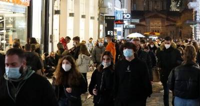 &Kappa;&omicron;&rho;&omega;&nu;&omicron;ϊό&sigmaf;: &Tau;&omicron; 70% &tau;&omega;&nu; &tau;&epsilon;&lambda;&epsilon;&upsilon;&tau;&alpha;ί&omega;&nu; &epsilon;&iota;&sigma;&alpha;&gamma;&omega;&gamma;ώ&nu; &sigma;&tau;&alpha; &nu;&omicron;&sigma;&omicron;&kappa;&omicron;&mu;&epsilon;ί&alpha; &tau;&eta;&sigmaf; &Alpha;&tau;&tau;&iota;&kappa;ή&sigmaf; &epsilon;ί&nu;&alpha;&iota; &mu;&epsilon; Omicron
