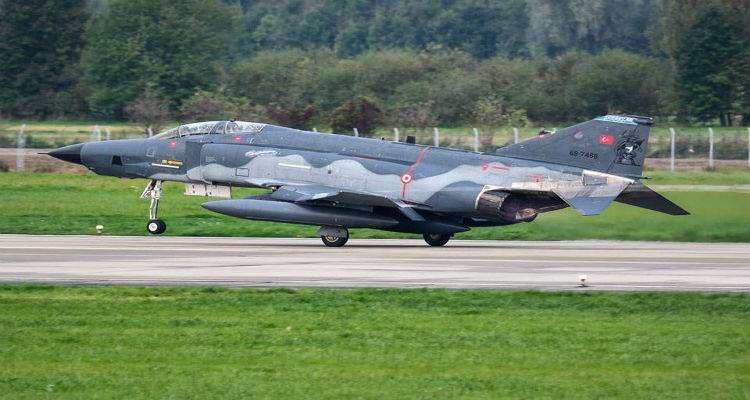 Συνεχίζονται οι προκλήσεις Αγκυρας: Νέα παρενόχληση κατά του ελικοπτέρου του ΠτΔ