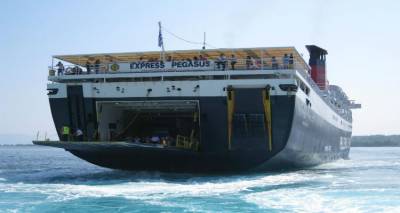 Πάνω από 800 άτομα σήμερα στη Λήμνο με το Πήγασος | Σε λίστα αναμονής τα ΙΧ για το γκαράζ του πλοίου