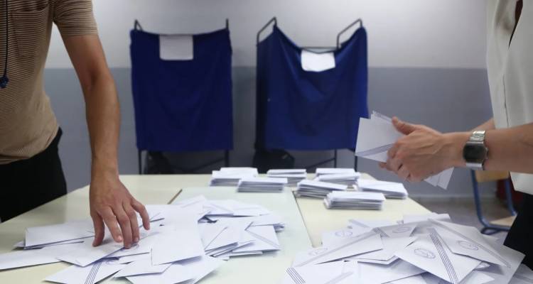 &Tau;&alpha; &mu;&upsilon;&sigma;&tau;&iota;&kappa;ά &tau;&omicron;&upsilon; &epsilon;&kappa;&lambda;&omicron;&gamma;&iota;&kappa;&omicron;ύ &nu;ό&mu;&omicron;&upsilon;: &Tau;&iota; &pi;&rho;&omicron;&beta;&lambda;έ&pi;&epsilon;&iota; &gamma;&iota;&alpha; &mu;&pi;ό&nu;&omicron;&upsilon;&sigmaf;, &epsilon;&nu;&iota;&alpha;ί&omicron; &psi;&eta;&phi;&omicron;&delta;έ&lambda;&tau;&iota;&omicron;, &sigma;&upsilon;&nu;&alpha;&sigma;&pi;&iota;&sigma;&mu;ό &kappa;&omicron;&mu;&mu;ά&tau;&omega;&nu; | &Tau;&iota; &iota;&sigma;&chi;ύ&epsilon;&iota; &gamma;&iota;&alpha; &Pi;&Alpha;&Sigma;&Omicron;&Kappa;, &kappa;ό&mu;&mu;&alpha; &Tau;&sigma;ί&pi;&rho;&alpha;