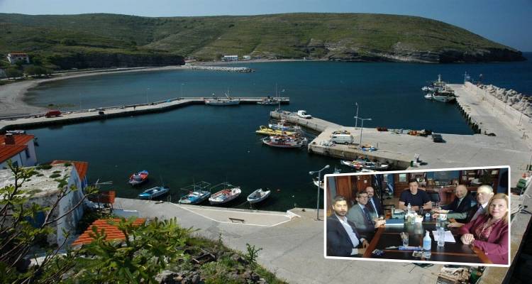 &Kappa;-&Tau;&Upsilon;&Pi;&Omicron;&Sigma;: "Έ&pi;&rho;&epsilon;&pi;&epsilon; &nu;&alpha; έ&chi;&epsilon;&iota; &pi;&alpha;&rho;&omicron;&upsilon;&sigma;ί&alpha; &eta; &Kappa;&alpha;&beta;ά&lambda;&alpha; &sigma;&tau;&eta;&nu; &sigma;&upsilon;&nu;ά&nu;&tau;&eta;&sigma;&eta; &sigma;&tau;&omicron; &Upsilon;&pi;&omicron;&upsilon;&rho;&gamma;&epsilon;ί&omicron; &nu;&alpha;&upsilon;&tau;&iota;&lambda;ί&alpha;&sigmaf;"