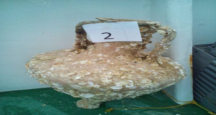 18 &alpha;&mu;&phi;&omicron;&rho;&epsilon;ί&sigmaf; &alpha;&pi;ό &tau;&eta; &theta;ά&lambda;&alpha;&sigma;&sigma;&alpha; &tau;&eta;&sigmaf; &Lambda;ή&mu;&nu;&omicron;&upsilon; &sigma;&tau;&alpha; &delta;ί&chi;&tau;&upsilon;&alpha; &tau;&omicron;&upsilon; &laquo;&Pi;&alpha;&nu;&alpha;&gamma;ί&alpha; &Mu;&raquo;  (photos)