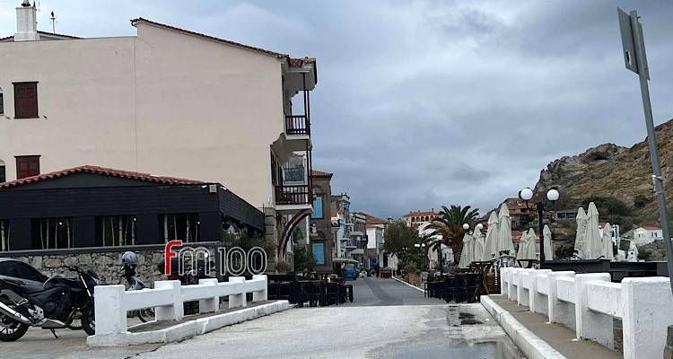 Μύρινα: Επιτρέπεται από 1/11 η πρόσβαση των οχημάτων στον Ρωμαίικο Γιαλό | Δείτε πού μπορείτε να σταθμεύετε