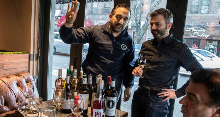 &Phi;&omega;&tau;&omicron;&gamma;&rho;&alpha;&phi;ί&alpha;: Hiroko Masuike/The New York Times