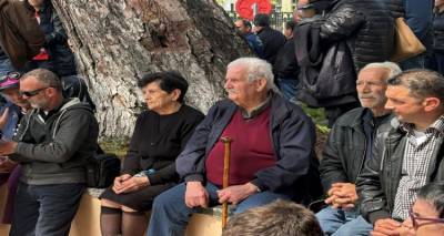 &Kappa;&lambda;&epsilon;&iota;&sigma;&tau;&omicron;ί &delta;ή&mu;&omicron;&iota; &kappa;&alpha;&iota; &Pi;&epsilon;&rho;&iota;&phi;έ&rho;&epsilon;&iota;&alpha; &sigma;&tau;&eta; &Lambda;έ&sigma;&beta;&omicron; &gamma;&iota;&alpha; &tau;&eta;&nu; &pi;&alpha;&lambda;&lambda;&epsilon;&sigma;&beta;&iota;&alpha;&kappa;ή &kappa;&iota;&nu;&eta;&tau;&omicron;&pi;&omicron;ί&eta;&sigma;&eta; &tau;&eta;&nu; &Pi;έ&mu;&pi;&tau;&eta;