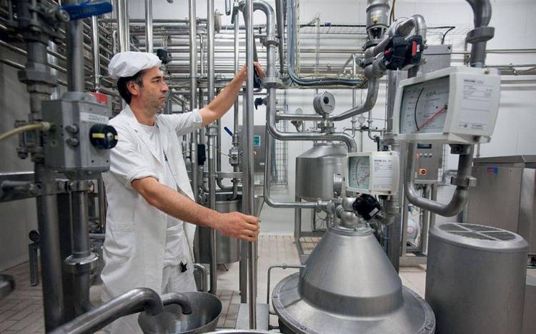 &Alpha;&lambda;ή&theta;&epsilon;&iota;&epsilon;&sigmaf; &kappa;&alpha;&iota; &psi;έ&mu;&alpha;&tau;&alpha; &gamma;&iota;&alpha; &tau;&omicron; &gamma;ά&lambda;&alpha;