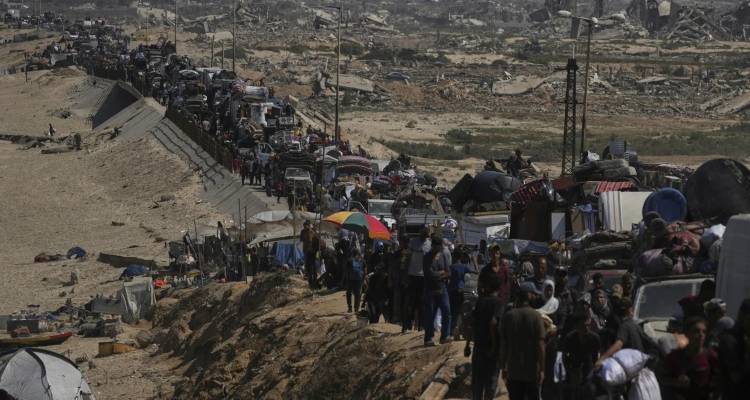 Κόλαση πυρός στη Γάζα, συνεχίζει την προέλαση το Ισραήλ -Χιλιάδες Παλαιστίνιοι εγκαταλείπουν κατά κύματα