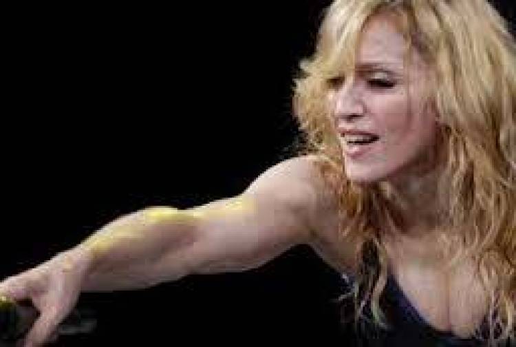 «Σας δείχνω τον κ…ο μου για τα θύματα του Σάντι»