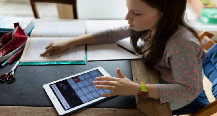 Δωρεάν tablet σε μαθητές του Αη Στράτη