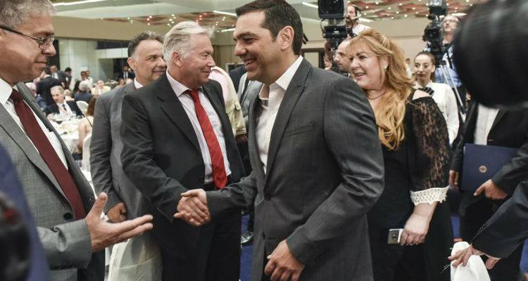 Το αφήγημα της «εξόδου στις αγορές» φέρνει μπροστά ο Τσίπρας