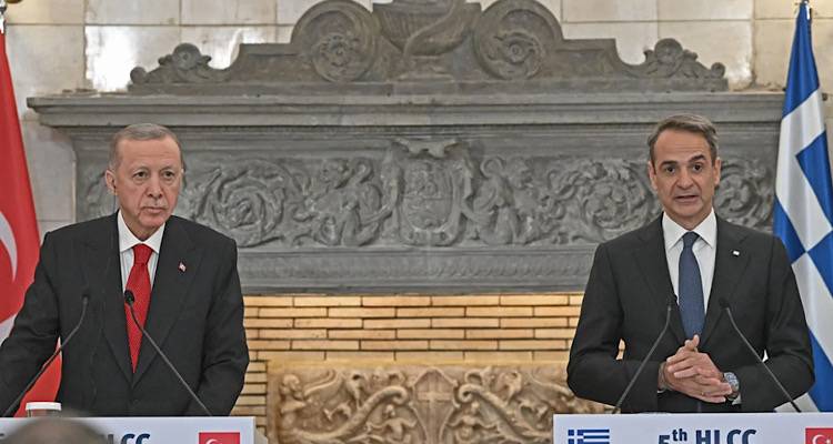 &Mu;&eta;&tau;&sigma;&omicron;&tau;ά&kappa;&eta;&sigmaf;: &Epsilon;&pi;ό&mu;&epsilon;&nu;&omicron; &beta;ή&mu;&alpha; &eta; &pi;&rho;&omicron;&sigma;έ&gamma;&gamma;&iota;&sigma;&eta; &gamma;&iota;&alpha; &omicron;&rho;&iota;&omicron;&theta;έ&tau;&eta;&sigma;&eta; &upsilon;&phi;&alpha;&lambda;&omicron;&kappa;&rho;&eta;&pi;ί&delta;&alpha;&sigmaf;, &Alpha;&Omicron;&Zeta; - &Epsilon;&rho;&nu;&tau;&omicron;&gamma;ά&nu;: &Epsilon;ί&mu;&alpha;&sigma;&tau;&epsilon; &alpha;&delta;έ&lambda;&phi;&iota;&alpha;, &delta;&epsilon;&nu; &upsilon;&pi;ά&rho;&chi;&epsilon;&iota; &pi;&rho;ό&beta;&lambda;&eta;&mu;&alpha; &pi;&omicron;&upsilon; &delta;&epsilon;&nu; &mu;&pi;&omicron;&rho;&epsilon;ί &nu;&alpha; &lambda;&upsilon;&theta;&epsilon;ί