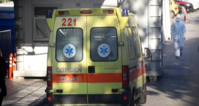 &Tau;&rho;&alpha;&gamma;&omega;&delta;ί&alpha; &sigma;&tau;&eta; &Sigma;&kappa;&iota;ά&theta;&omicron;: &Nu;&epsilon;&kappa;&rho;ή 38&chi;&rho;&omicron;&nu;&eta; &mu;&eta;&tau;έ&rho;&alpha; &tau;&rho;&iota;ώ&nu; &pi;&alpha;&iota;&delta;&iota;ώ&nu; &alpha;&pi;ό &epsilon;&gamma;&kappa;&epsilon;&phi;&alpha;&lambda;&iota;&kappa;ό -&Epsilon;ί&chi;&epsilon; &gamma;&epsilon;&nu;&nu;ή&sigma;&epsilon;&iota; &pi;&rho;&iota;&nu; 20 &eta;&mu;έ&rho;&epsilon;&sigmaf;