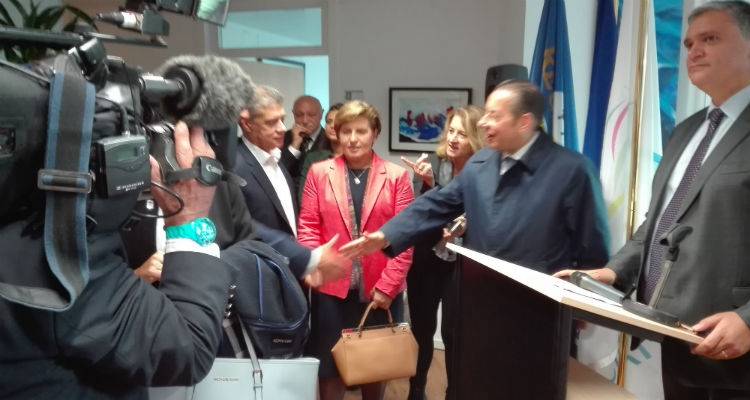 &Pi;&alpha;&rho;&omicron;ύ&sigma;&alpha; &eta; &Chi;&rho;&iota;&sigma;&tau;&iota;ά&nu;&alpha; &Kappa;&alpha;&lambda;&omicron;&gamma;ή&rho;&omicron;&upsilon; &sigma;&tau;&alpha; &epsilon;&gamma;&kappa;&alpha;ί&nu;&iota;&alpha; &tau;&omega;&nu; &gamma;&rho;&alpha;&phi;&epsilon;ί&omega;&nu; &tau;&eta;&sigmaf; &Delta;&iota;ά&sigma;&kappa;&epsilon;&psi;&eta;&sigmaf; &tau;&omega;&nu; &Pi;&alpha;&rho;ά&kappa;&tau;&iota;&omega;&nu; &Pi;&epsilon;&rho;&iota;&phi;&epsilon;&rho;&epsilon;&iota;ώ&nu; &tau;&eta;&sigmaf; &Epsilon;&upsilon;&rho;ώ&pi;&eta;&sigmaf;