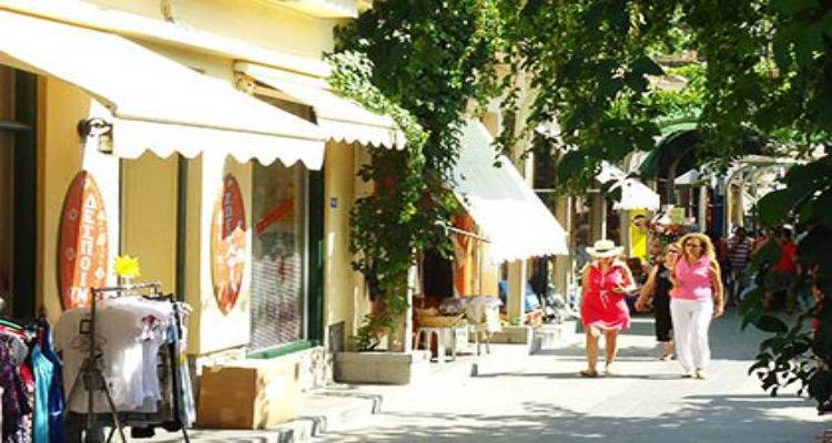 &Sigma;&epsilon; &kappa;&alpha;&lambda;&omicron;&kappa;&alpha;&iota;&rho;&iota;&nu;&omicron;ύ&sigmaf; &rho;&upsilon;&theta;&mu;&omicron;ύ&sigmaf; &mu;&pi;&alpha;ί&nu;&epsilon;&iota; &eta; &alpha;&gamma;&omicron;&rho;ά &tau;&eta;&sigmaf; &Mu;ύ&rho;&iota;&nu;&alpha;&sigmaf;