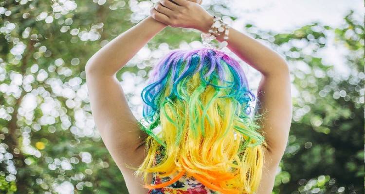 Τι να ξέρετε πριν βάψετε τα μαλλιά σας