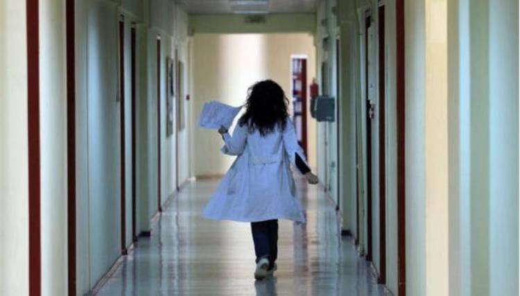 1.600 ψηφιακές καταγγελίες για «φακελάκι»