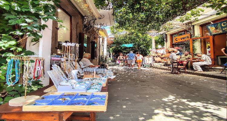 Ανοιχτή είναι η αγορά της Μύρινας σήμερα Κυριακή 17 Ιουλίου