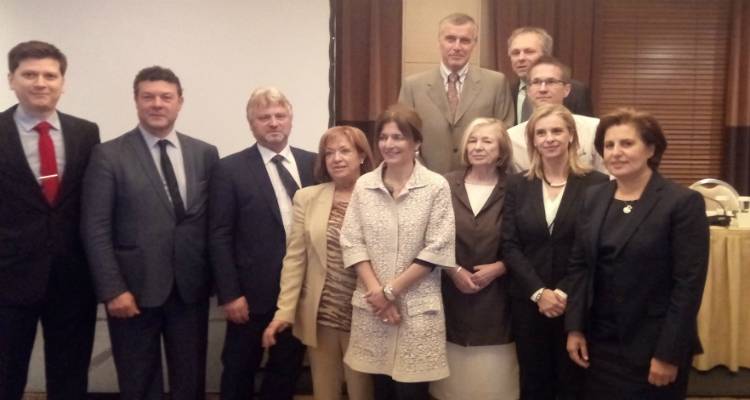 Η Περιφερειάρχης Βορείου Αιγαίου σε διεθνές συνέδριο για το προσφυγικό