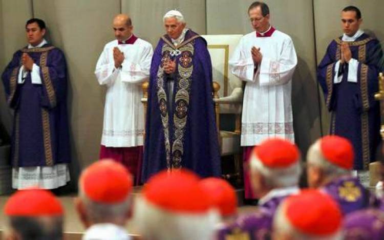 «Ουδέν σχόλιο» για το «γκέι λόμπι» στο Βατικανό