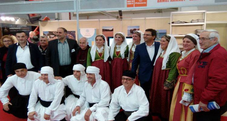 &Omicron; &Sigma;ύ&lambda;&lambda;&omicron;&gamma;&omicron;&sigmaf; &Lambda;&eta;&mu;&nu;&iota;ώ&nu; &Kappa;&alpha;&beta;ά&lambda;&alpha;&sigmaf; &gamma;&iota;&alpha; &tau;&eta; &sigma;&upsilon;&mu;&mu;&epsilon;&tau;&omicron;&chi;ή &tau;&omicron;&upsilon; &sigma;&tau;&iota;&sigmaf; &epsilon;&kappa;&delta;&eta;&lambda;ώ&sigma;&epsilon;&iota;&sigmaf; &tau;&eta;&sigmaf; &Lambda;ή&mu;&nu;&omicron;&upsilon; &sigma;&tau;&eta; &Theta;&epsilon;&sigma;&sigma;&alpha;&lambda;&omicron;&nu;ί&kappa;&eta; (photo +video)