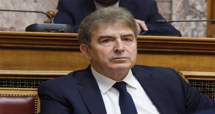 &Chi;&rho;&upsilon;&sigma;&omicron;&chi;&omicron;ΐ&delta;&eta;&sigmaf; &sigma;&epsilon; &delta;&iota;&omicron;&iota;&kappa;&eta;&tau;έ&sigmaf; &nu;&omicron;&sigma;&omicron;&kappa;&omicron;&mu;&epsilon;ί&omega;&nu;: &laquo;Ό&pi;&omicron;&iota;&omicron;&sigmaf; &delta;&epsilon;&nu; &mu;&pi;&omicron;&rho;&epsilon;ί &nu;&alpha; &tau;&omicron; &pi;&epsilon;&iota; &tau;ώ&rho;&alpha;&raquo;.