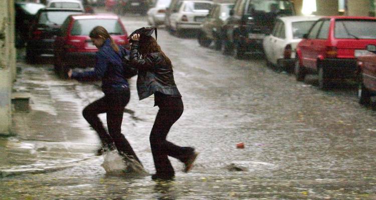 &laquo;&Kappa;&alpha;&mu;&pi;&alpha;&nu;ά&kappa;&iota;&raquo; &Mu;&alpha;&rho;&omicron;&upsilon;&sigma;ά&kappa;&eta;: Έ&rho;&chi;&epsilon;&tau;&alpha;&iota; &alpha;&pi;ό&tau;&omicron;&mu;&eta; &alpha;&lambda;&lambda;&alpha;&gamma;ή &tau;&omicron;&upsilon; &kappa;&alpha;&iota;&rho;&omicron;ύ | &Pi;&omicron;&iota;&epsilon;&sigmaf; &pi;&epsilon;&rho;&iota;&omicron;&chi;έ&sigmaf; &theta;&alpha; &epsilon;&pi;&eta;&rho;&epsilon;&alpha;&sigma;&tau;&omicron;ύ&nu;