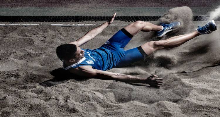 &Mu;&iota;&chi;ά&lambda;&eta;&sigmaf; &Mu;&epsilon;&rho;&tau;&zeta;&alpha;&nu;ί&delta;&eta;&sigmaf;: Ά&lambda;&mu;&alpha; &sigma;&tau;&omicron; Ά&mu;&sigma;&tau;&epsilon;&rho;&nu;&tau;&alpha;&mu; &mu;&epsilon; &sigma;&tau;ό&chi;&omicron; &tau;&omicron; &Rho;ί&omicron;