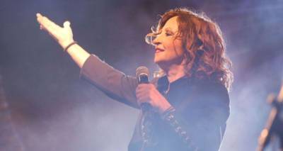 &Eta; &Gamma;&lambda;&upsilon;&kappa;&epsilon;&rho;ί&alpha; &tau;&omicron;&nu; &Alpha;ύ&gamma;&omicron;&upsilon;&sigma;&tau;&omicron; &sigma;&tau;&eta; &Lambda;ή&mu;&nu;&omicron;