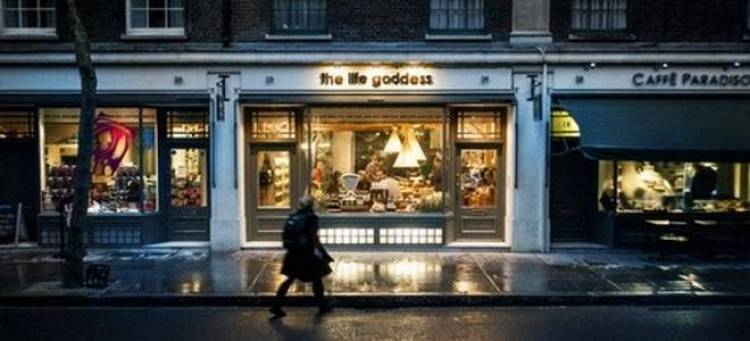 Ποιά είναι τα αδέλφια Νυφούδη που πλημμύρισαν τα σπίτια του Λονδίνου με ελληνικά προϊόντα