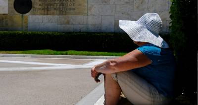&Kappa;&alpha;&iota;&rho;ό&sigmaf;: 39&deg;C - 40&deg;C &alpha;ύ&rho;&iota;&omicron; &kappa;&alpha;&iota; &mu;&epsilon;&theta;&alpha;ύ&rho;&iota;&omicron;, &tau;&omicron;&pi;&iota;&kappa;έ&sigmaf; &kappa;&alpha;&tau;&alpha;&iota;&gamma;ί&delta;&epsilon;&sigmaf; &tau;&eta;&nu; &Pi;έ&mu;&pi;&tau;&eta; &pi;&rho;&omicron;&beta;&lambda;έ&pi;&epsilon;&iota; &omicron; &Zeta;&iota;&alpha;&kappa;ό&pi;&omicron;&upsilon;&lambda;&omicron;&sigmaf;