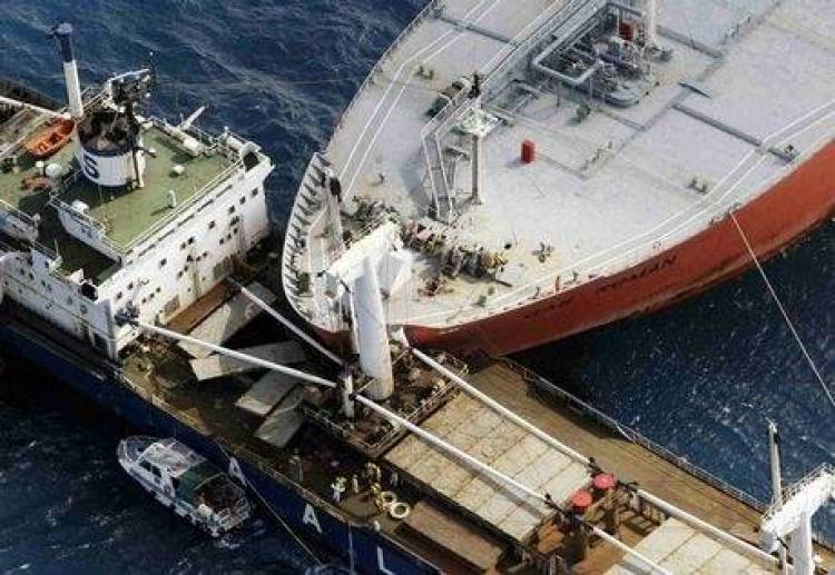 Σύγκρουση φορτηγών πλοίων ανοιχτά της Άνδρου