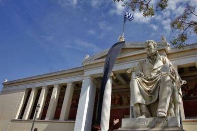 Εμφύλιος στα ΑΕΙ για το εξάμηνο, οι διοικητικοί συνεχίζουν την απεργία