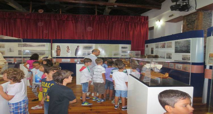 &Eta; &laquo;&Nu;&alpha;&upsilon;&tau;&iota;&kappa;ή &Pi;&alpha;&rho;ά&delta;&omicron;&sigma;&eta; &sigma;&tau;&omicron; &Alpha;&iota;&gamma;&alpha;ί&omicron;&raquo; &tau;&alpha;&xi;&iota;&delta;&epsilon;ύ&epsilon;&iota; &sigma;&tau;&omicron; &Beta;ό&lambda;&omicron;