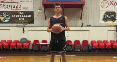 &Sigma;&tau;&iota;&sigmaf; &pi;&rho;&omicron;&pi;&omicron;&nu;ή&sigma;&epsilon;&iota;&sigmaf; &tau;&eta;&sigmaf; &Mu;&iota;&kappa;&tau;ή&sigmaf; &Omicron;&mu;ά&delta;&alpha;&sigmaf; Rising Stars &omicron; &Beta;&alpha;&gamma;&gamma;έ&lambda;&eta;&sigmaf; &Mu;&pi;&lambda;&iota;&alpha;&sigmaf; &tau;&omicron;&upsilon; Ή&phi;&alpha;&iota;&sigma;&tau;&omicron;&upsilon; &Lambda;ή&mu;&nu;&omicron;&upsilon;