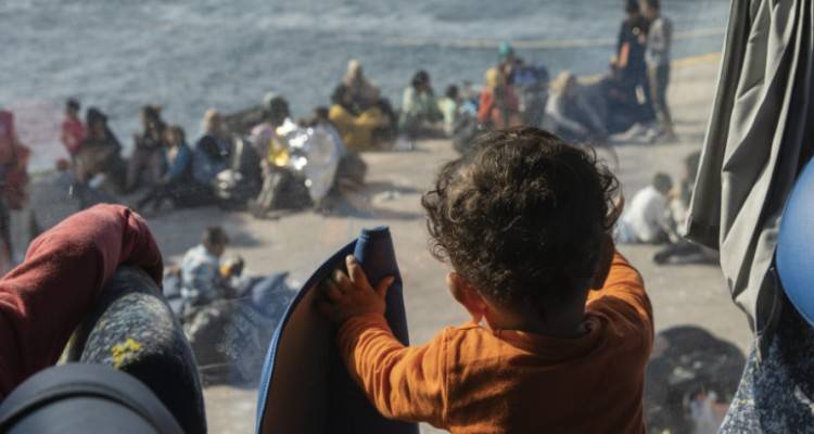 &Mu;&epsilon;&tau;&alpha;&nu;&alpha;&sigma;&tau;&epsilon;&upsilon;&tau;&iota;&kappa;ό: &Delta;&eta;&mu;&iota;&omicron;&upsilon;&rho;&gamma;ί&alpha; &kappa;&lambda;&epsilon;&iota;&sigma;&tau;ώ&nu; &kappa;έ&nu;&tau;&rho;&omega;&nu; &sigma;&epsilon; 6 &nu;&eta;&sigma;&iota;ά &kappa;&alpha;&iota; &sigma;&tau;&eta;&nu; &epsilon;&nu;&delta;&omicron;&chi;ώ&rho;&alpha; | &Pi;ώ&sigmaf; &theta;&alpha; &gamma;ί&nu;&epsilon;&iota; &eta; &kappa;&alpha;&tau;&alpha;&nu;&omicron;&mu;ή