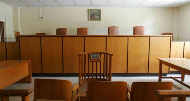 &Sigma;&tau;&omicron; &delta;&iota;&kappa;&alpha;&sigma;&tau;ή&rho;&iota;&omicron; &tau;&omicron;&upsilon; &Alpha;&gamma;&rho;&iota;&nu;ί&omicron;&upsilon; &omicron; &laquo;&delta;&rho;ά&kappa;&omicron;&sigmaf; &tau;&eta;&sigmaf; &Xi;ά&nu;&theta;&eta;&sigmaf;&raquo; &gamma;&iota;&alpha; &tau;&omicron; &kappa;ύ&kappa;&lambda;&omega;&mu;&alpha; &phi;&upsilon;&lambda;&alpha;&kappa;&iota;&sigma;&mu;έ&nu;&omega;&nu; &pi;&omicron;&upsilon; &epsilon;&xi;&alpha;&pi;&alpha;&tau;&omicron;ύ&sigma;&epsilon; &iota;&epsilon;&rho;&epsilon;ί&sigmaf; &kappa;&alpha;&iota; &alpha;&pi;ό &tau;&eta; &Lambda;ή&mu;&nu;&omicron;