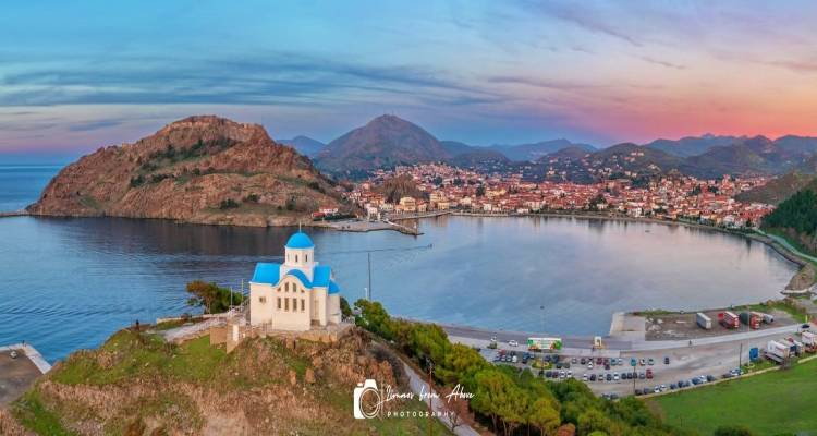 &Lambda;ή&mu;&nu;&omicron;&sigmaf;: &Pi;&rho;ά&sigma;&iota;&nu;&omicron; &phi;&omega;&sigmaf; &gamma;&iota;&alpha; &nu;έ&alpha; &xi;&epsilon;&nu;&omicron;&delta;&omicron;&chi;&epsilon;&iota;&alpha;&kappa;ή &mu;&omicron;&nu;ά&delta;&alpha; 4 &alpha;&sigma;&tau;έ&rho;&omega;&nu; &sigma;&tau;&eta;&nu; &pi;&epsilon;&rho;&iota;&omicron;&chi;ή &Zeta;&epsilon;&mu;ά&tau;&alpha;