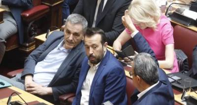 &Sigma;&Upsilon;&Rho;&Iota;&Zeta;&Alpha;: &Sigma;ή&mu;&epsilon;&rho;&alpha; &alpha;&nu;&alpha;&kappa;&omicron;&iota;&nu;ώ&nu;&epsilon;&iota; &upsilon;&pi;&omicron;&psi;&eta;&phi;&iota;ό&tau;&eta;&tau;&alpha; &omicron; &Tau;&sigma;&alpha;&kappa;&alpha;&lambda;ώ&tau;&omicron;&sigmaf;, &pi;&omicron;&iota;&omicron;&iota; &theta;&alpha; &tau;&omicron;&nu; &sigma;&tau;&eta;&rho;ί&xi;&omicron;&upsilon;&nu; | &Nu;έ&omicron;&sigmaf; &gamma;ύ&rho;&omicron;&sigmaf; &delta;&iota;&alpha;&phi;&omega;&nu;&iota;ώ&nu; &sigma;&tau;&eta;&nu; &Kappa;&omicron;&upsilon;&mu;&omicron;&upsilon;&nu;&delta;&omicron;ύ&rho;&omicron;&upsilon;