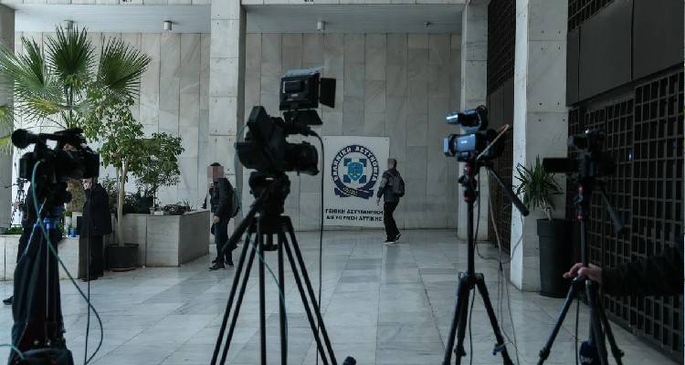 &Beta;&rho;έ&theta;&eta;&kappa;&alpha;&nu; &alpha;&pi;&epsilon;&upsilon;&theta;&epsilon;ί&alpha;&sigmaf; &chi;&rho;ή&mu;&alpha;&tau;&alpha; &beta;&iota;&alpha;&sigma;&tau;ώ&nu; &sigma;&tau;&omicron;&nu; &lambda;&omicron;&gamma;&alpha;&rho;&iota;&alpha;&sigma;&mu;ό &tau;&eta;&sigmaf; &mu;&eta;&tau;έ&rho;&alpha;&sigmaf; | &Sigma;&tau;&omicron;&iota;&chi;&epsilon;ί&alpha; &sigma;&omicron;&kappa; &sigma;&tau;&eta; &delta;&iota;&kappa;&omicron;&gamma;&rho;&alpha;&phi;ί&alpha;, έ&rho;&chi;&omicron;&nu;&tau;&alpha;&iota; &nu;έ&epsilon;&sigmaf; &sigma;&upsilon;&lambda;&lambda;ή&psi;&epsilon;&iota;&sigmaf;