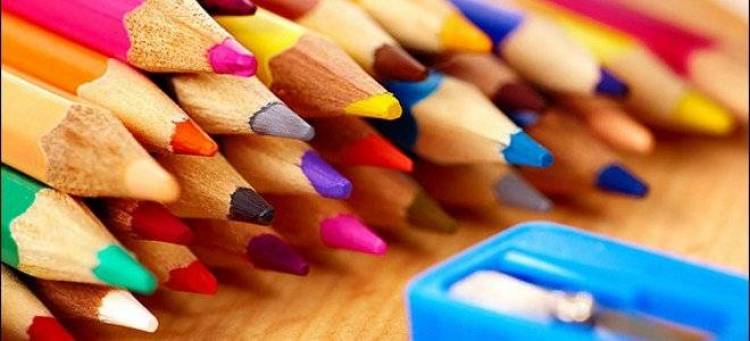 Υπουργείο Παιδείας: Απαγορεύεται οι δάσκαλοι να δίνουν λίστα με σχολικά υλικά στους μαθητές