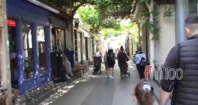 &Alpha;&gamma;&omicron;&rho;ά &Mu;ύ&rho;&iota;&nu;&alpha;&sigmaf;: &Delta;&epsilon;&lambda;&epsilon;&alpha;&sigma;&tau;&iota;&kappa;έ&sigmaf; &tau;&iota;&mu;έ&sigmaf;, &mu;&omicron;&upsilon;&delta;&iota;&alpha;&sigma;&mu;έ&nu;&eta; &kappa;ί&nu;&eta;&sigma;&eta; (video)