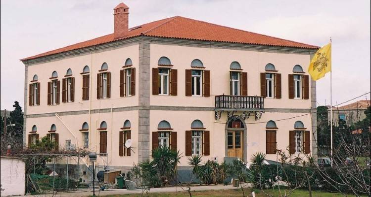 &Mu;&epsilon;&tau;&omicron;&nu;&omicron;&mu;&alpha;&sigma;ί&alpha; &omicron;&delta;ώ&nu; &sigma;&tau;&eta; &Mu;ύ&rho;&iota;&nu;&alpha; &pi;&rho;&omicron;&sigmaf; &tau;&iota;&mu;ή&nu; &delta;ύ&omicron; &Mu;&eta;&tau;&rho;&omicron;&pi;&omicron;&lambda;&iota;&tau;ώ&nu; &Lambda;ή&mu;&nu;&omicron;&upsilon;