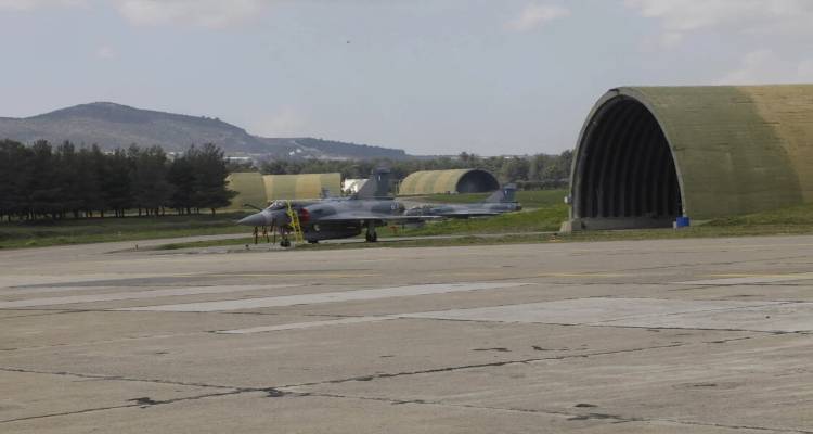 &Tau;&alpha;&nu;ά&gamma;&rho;&alpha;: &Nu;&epsilon;&kappa;&rho;ό&sigmaf; &epsilon;&pi;&iota;&sigma;&mu;&eta;&nu;ί&alpha;&sigmaf; &sigma;&tau;&eta; &beta;ά&sigma;&eta; &tau;&omega;&nu; Rafale