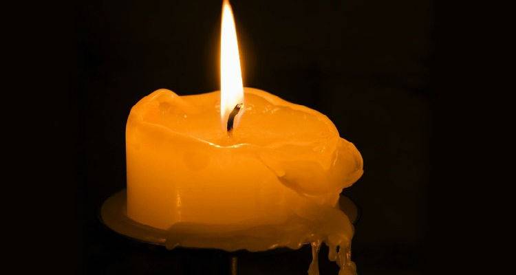 &Alpha;&iota;&phi;&nu;ί&delta;&iota;&omicron;&sigmaf; &theta;ά&nu;&alpha;&tau;&omicron;&sigmaf; 67&chi;&rho;&omicron;&nu;&omicron;&upsilon; &sigma;&tau;&eta; &Mu;ύ&rho;&iota;&nu;&alpha;