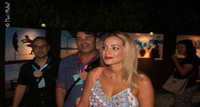 &Eta; &Nu;&alpha;&tau;ά&sigma;&sigma;&alpha; &Mu;&pi;&omicron;&phi;ί&lambda;&iota;&omicron;&upsilon; &sigma;&tau;&eta;&nu; 4&eta; &omicron;&mu;&alpha;&delta;&iota;&kappa;ή έ&kappa;&theta;&epsilon;&sigma;&eta; &tau;&eta;&sigmaf; &Phi;&omega;&tau;&omicron;&gamma;&rho;&alpha;&phi;&iota;&kappa;ή&sigmaf; &Omicron;&mu;ά&delta;&alpha;&sigmaf; &Lambda;ή&mu;&nu;&omicron;&upsilon; (photos)