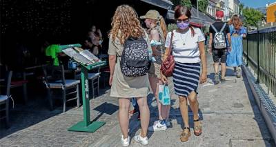 &Kappa;&omicron;&rho;&omega;&nu;&omicron;ϊό&sigmaf;: &Sigma;&tau;&alpha; 3.109 &tau;&alpha; &nu;έ&alpha; &kappa;&rho;&omicron;&upsilon;&sigma;&mu;&alpha;&tau;&alpha; | 4 &omicron;&iota; &theta;ά&nu;&alpha;&tau;&omicron;&iota;, 133 &delta;&iota;&alpha;&sigma;&omega;&lambda;&eta;&nu;&omega;&mu;έ&nu;&omicron;&iota;